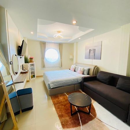 บ้านพักการ์ฟิลด์ซีวิว&พูล เกาะล้าน Bagian luar foto