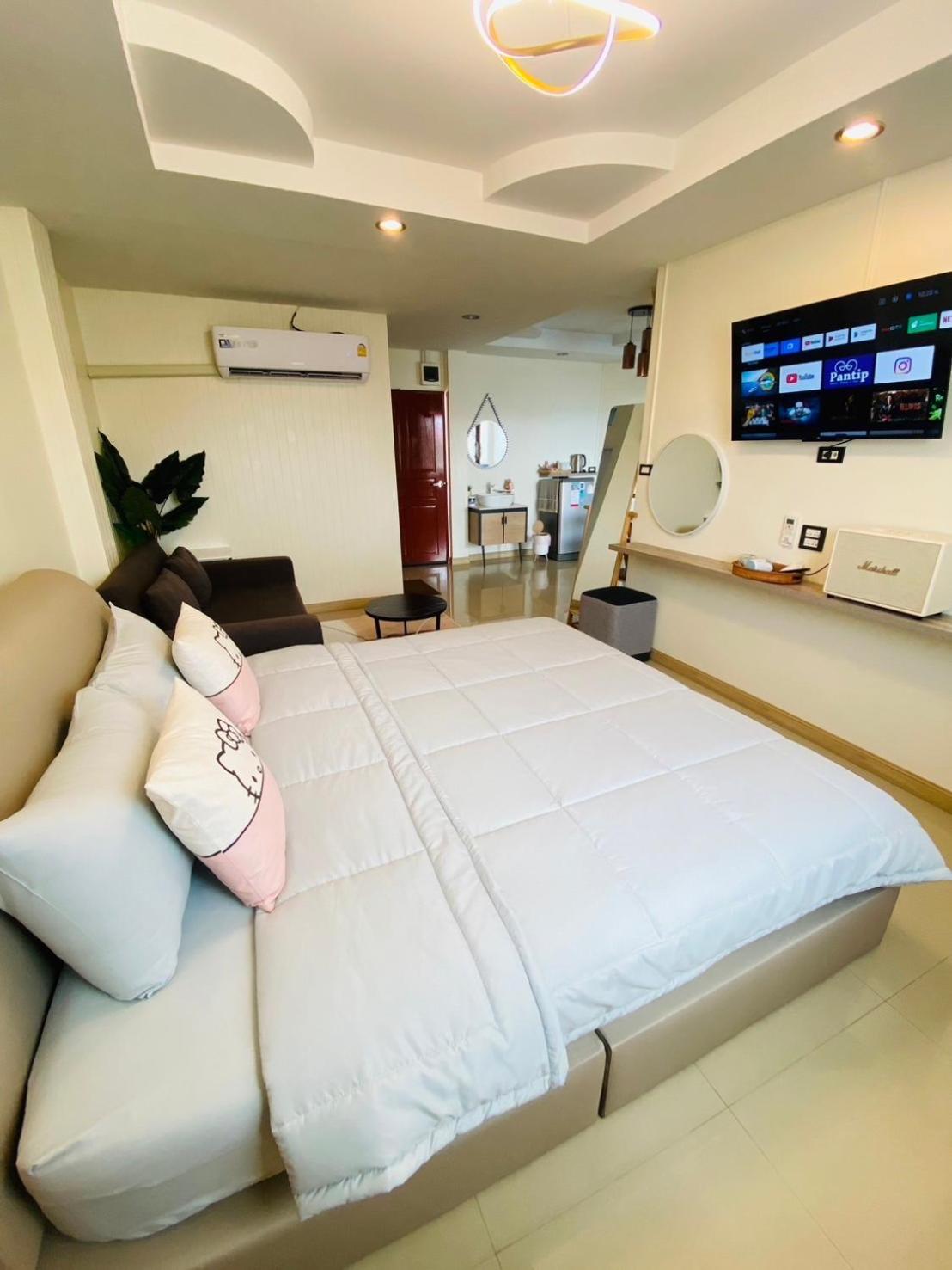 บ้านพักการ์ฟิลด์ซีวิว&พูล เกาะล้าน Bagian luar foto